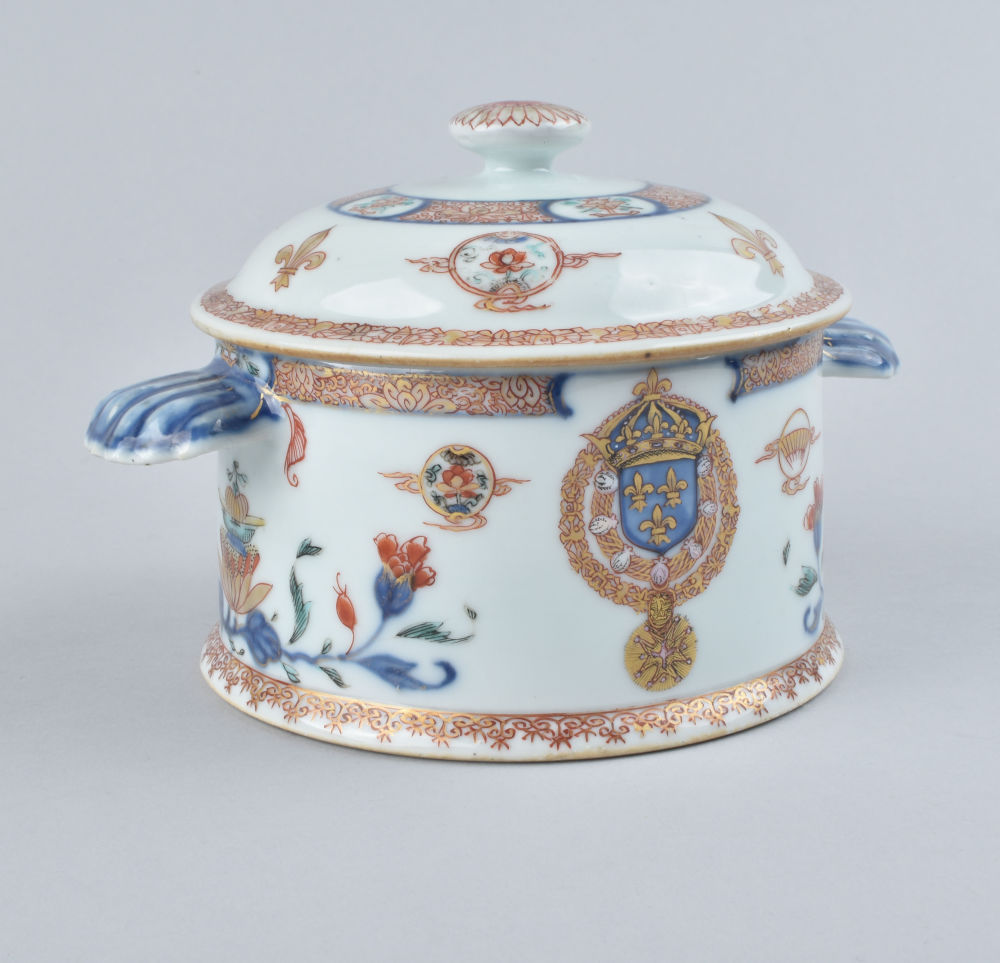 Porcelain Qianlong (1736-1795), ca. 1738-1740, China Porcelain Qianlong (1736-1795), ca. 1738-1740, China