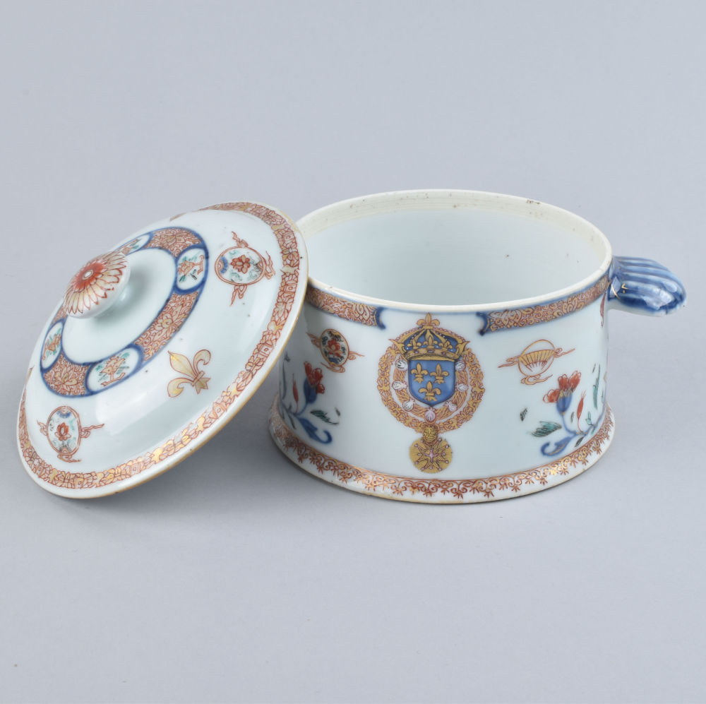 Porcelain Qianlong (1736-1795), ca. 1738-1740, China Porcelain Qianlong (1736-1795), ca. 1738-1740, China