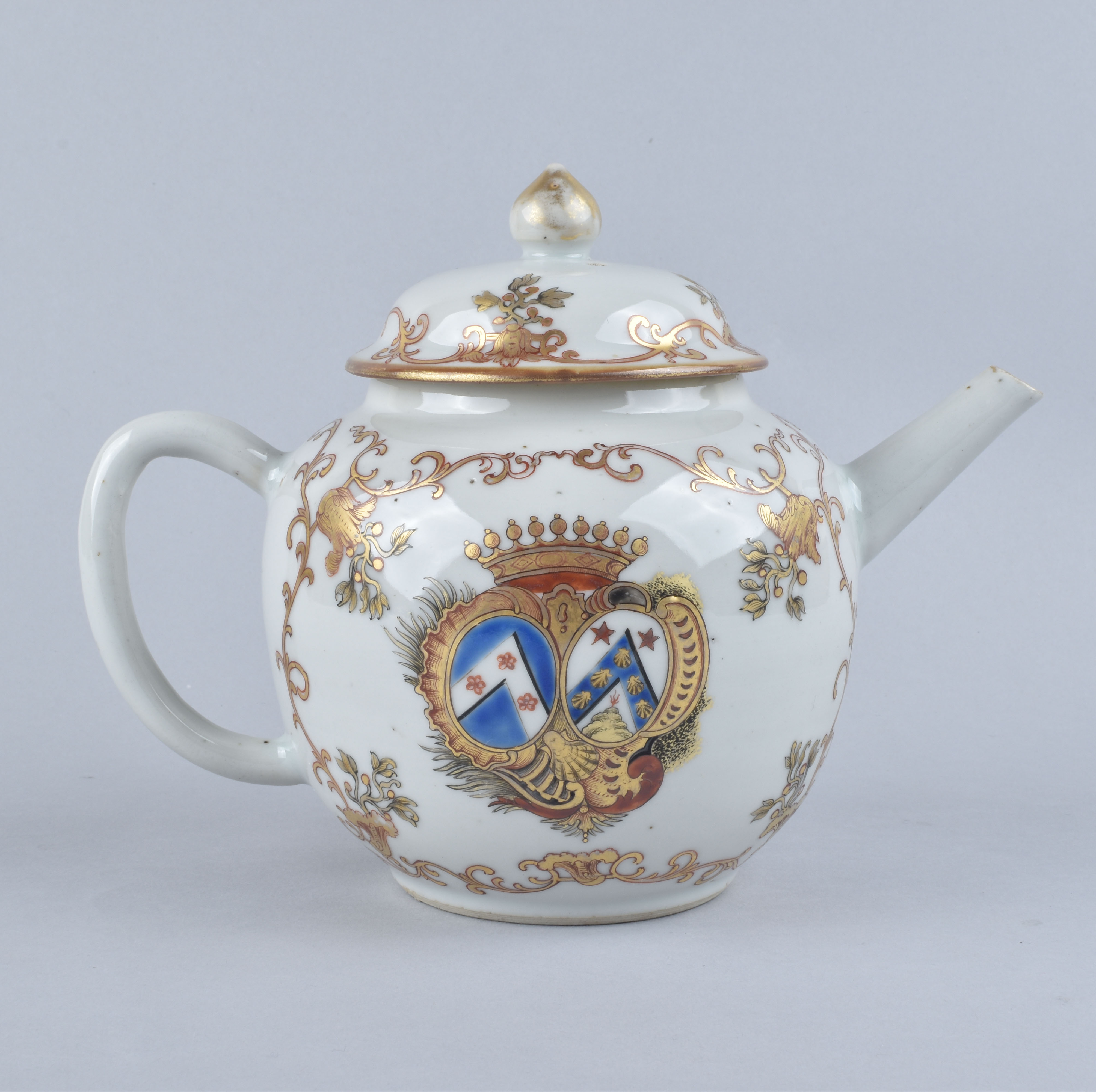 Porcelain Qianlong (1735-1795), ca. 1750, China
