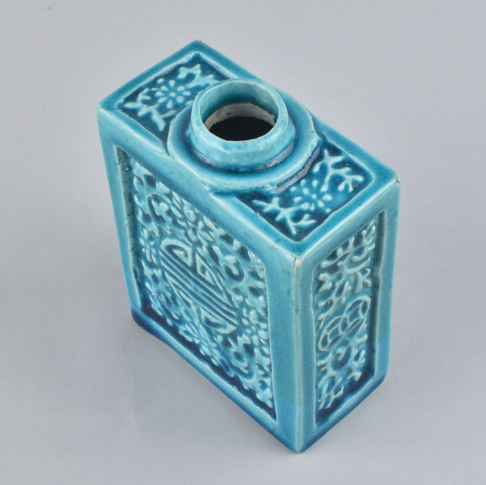Porcelain 18th century (Kangxi / Qianlong), China Porcelain 18th century (Kangxi / Qianlong), China