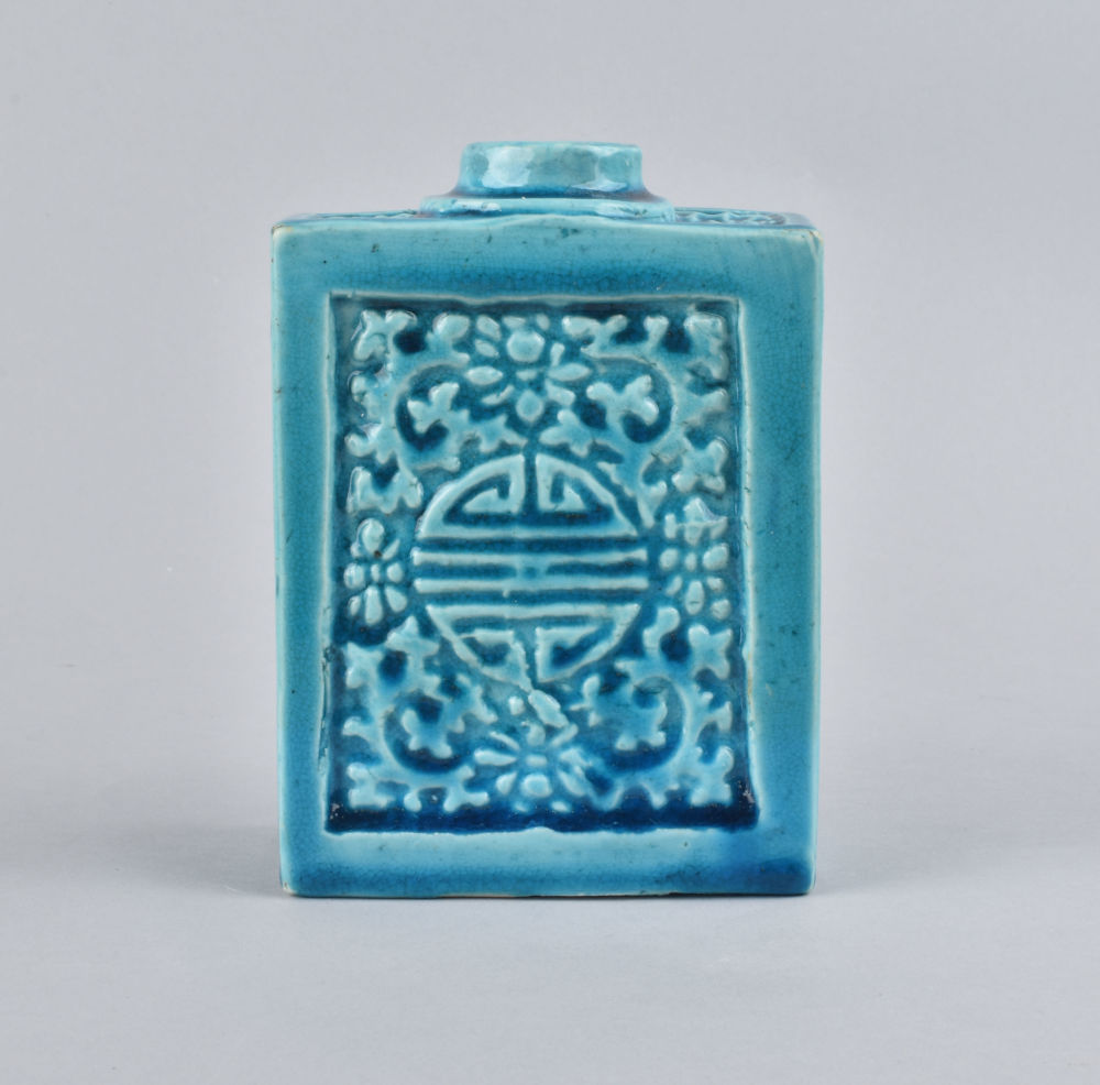 Porcelain 18th century (Kangxi / Qianlong), China Porcelain 18th century (Kangxi / Qianlong), China