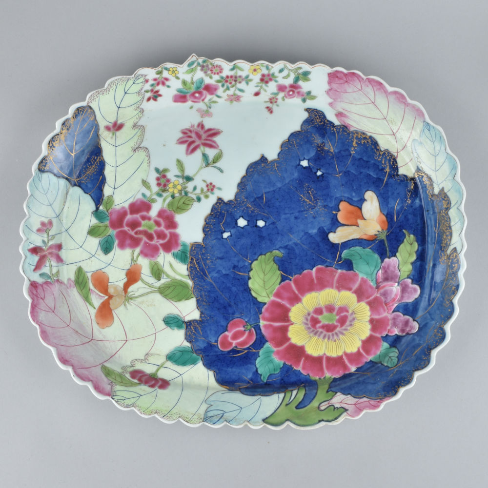 Porcelain Qianlong (1735-1795), circa 1770, China Porcelain Qianlong (1735-1795), circa 1770, China