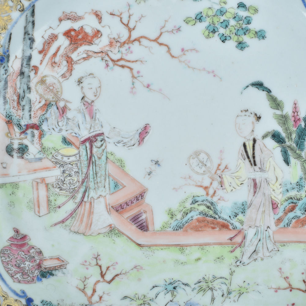 Famille rose Porcelain Yongzheng (1723-1735), China Famille rose Porcelain Yongzheng (1723-1735), China