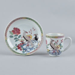 Famille rose Porcelain Yongzheng (1723-1735), China Famille rose Porcelain Yongzheng (1723-1735), China