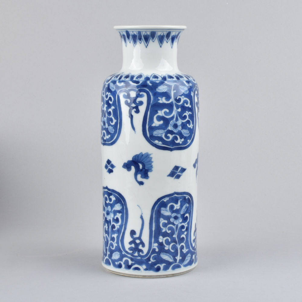 Porcelain Kangxi (1662-1722), China Porcelain Kangxi (1662-1722), China
