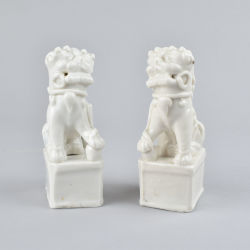Porcelain Kangxi (1662-1722), China Porcelain Kangxi (1662-1722), China