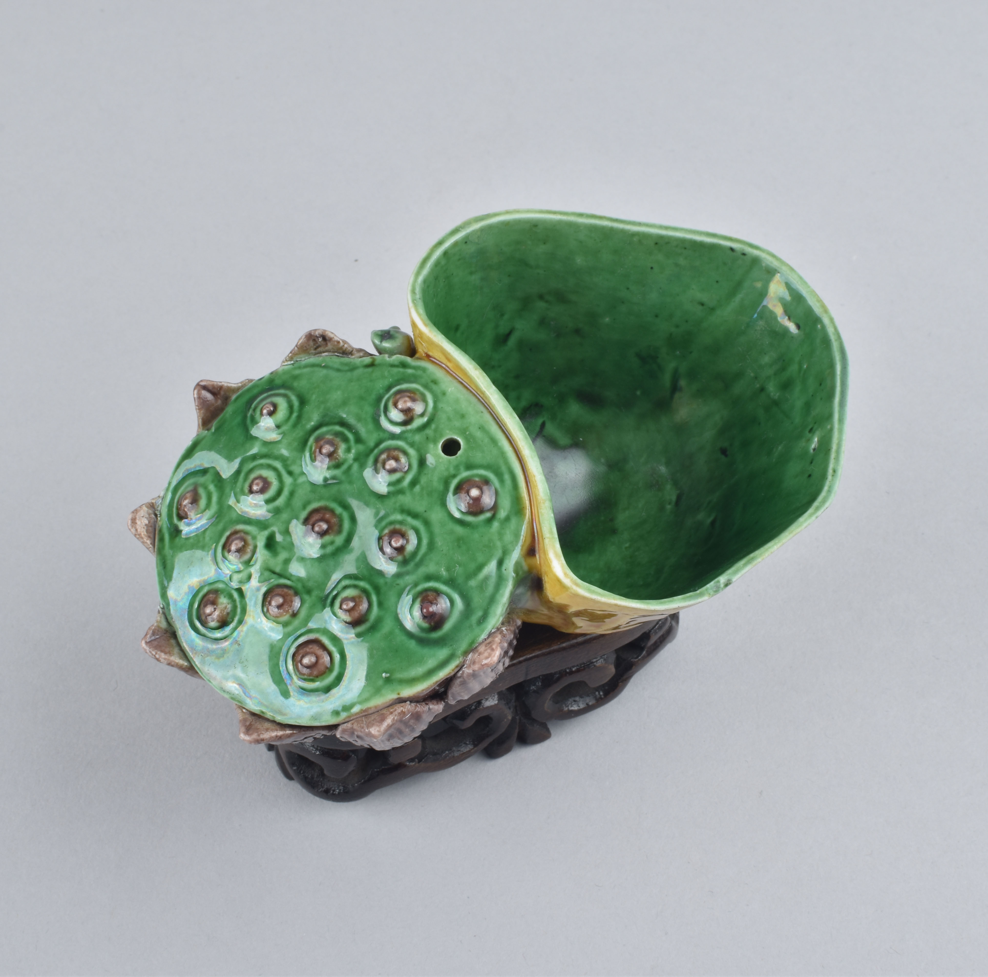 Famille verte Porcelain (biscuit) Kangxi (1662-1722), Chine Famille verte Porcelain (biscuit) Kangxi (1662-1722), Chine