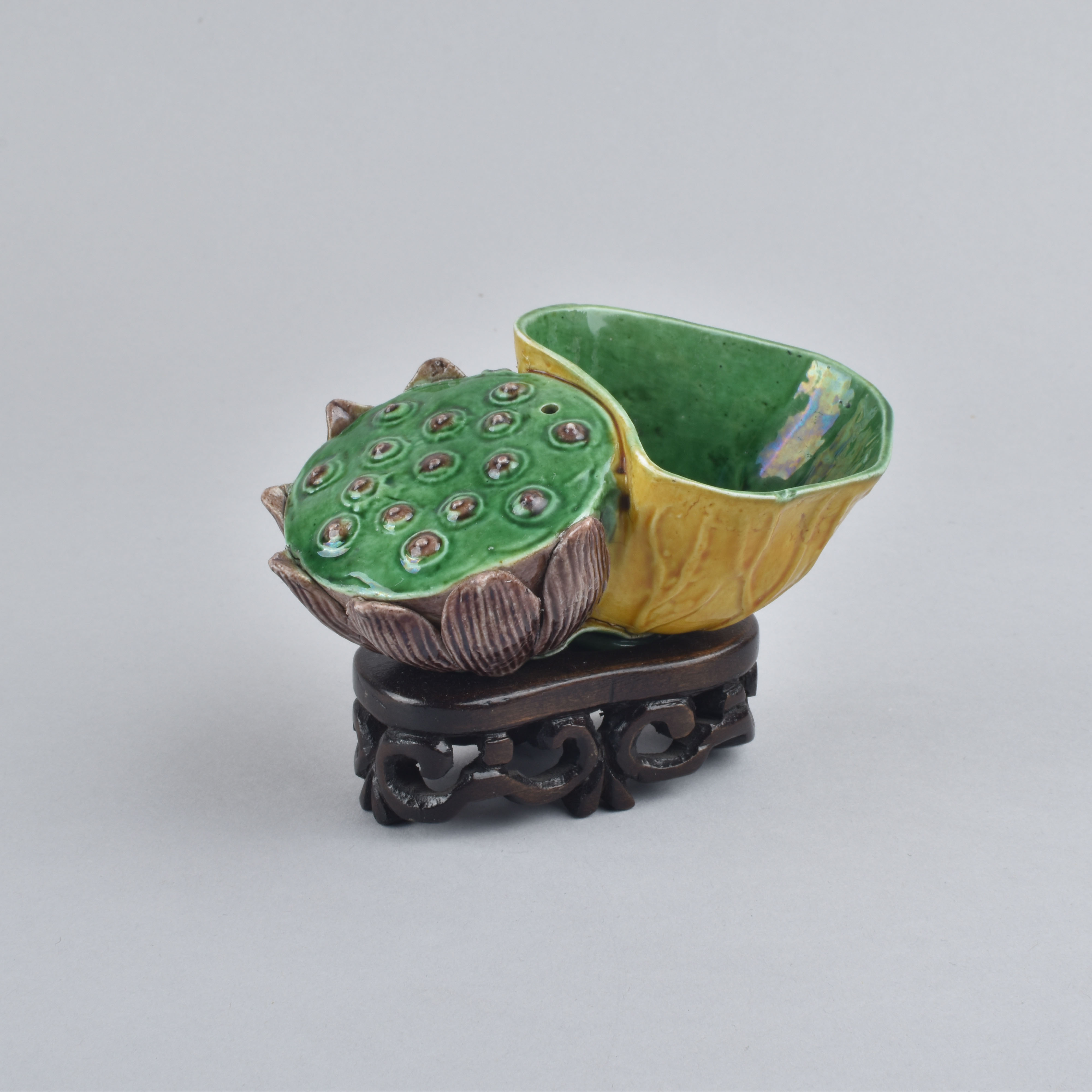 Famille verte Porcelain (biscuit) Kangxi (1662-1722), Chine Famille verte Porcelain (biscuit) Kangxi (1662-1722), Chine