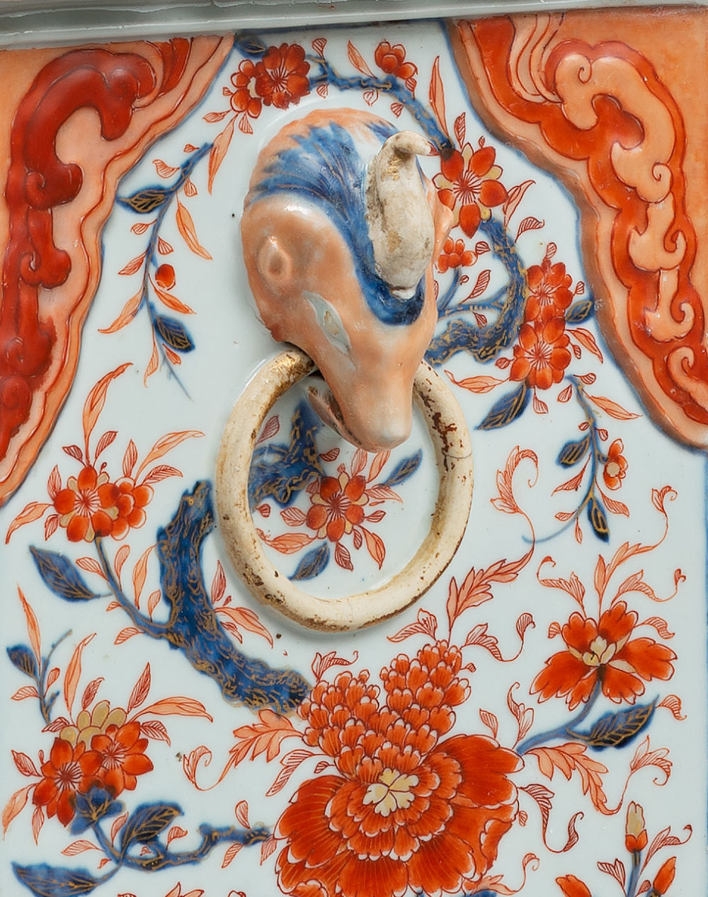 Porcelain Qianlong (1736-1795), ca. 1740, China Porcelain Qianlong (1736-1795), ca. 1740, China