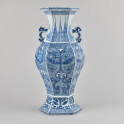 Porcelain Kangxi (1662-1722), China Porcelain Kangxi (1662-1722), China
