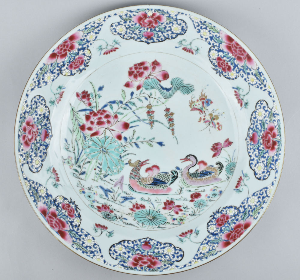 Famille rose Porcelain Yongzheng (1723-1735), China Famille rose Porcelain Yongzheng (1723-1735), China