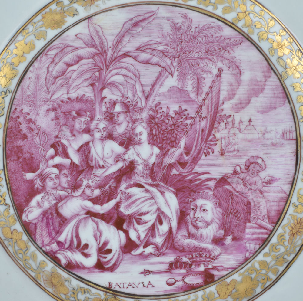 Porcelain Qianlong (1735-1795), ca. 1740/1750, China Porcelain Qianlong (1735-1795), ca. 1740/1750, China