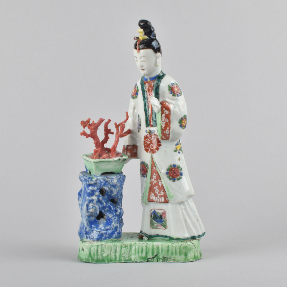 Porcelain Qianlong (1735-1795), China Porcelain Qianlong (1735-1795), China