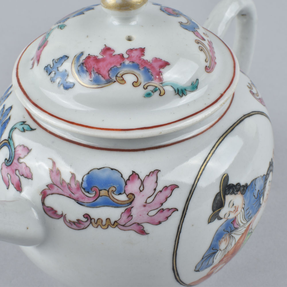 Famille rose Porcelain Qianlong (1735-1795), China Famille rose Porcelain Qianlong (1735-1795), China
