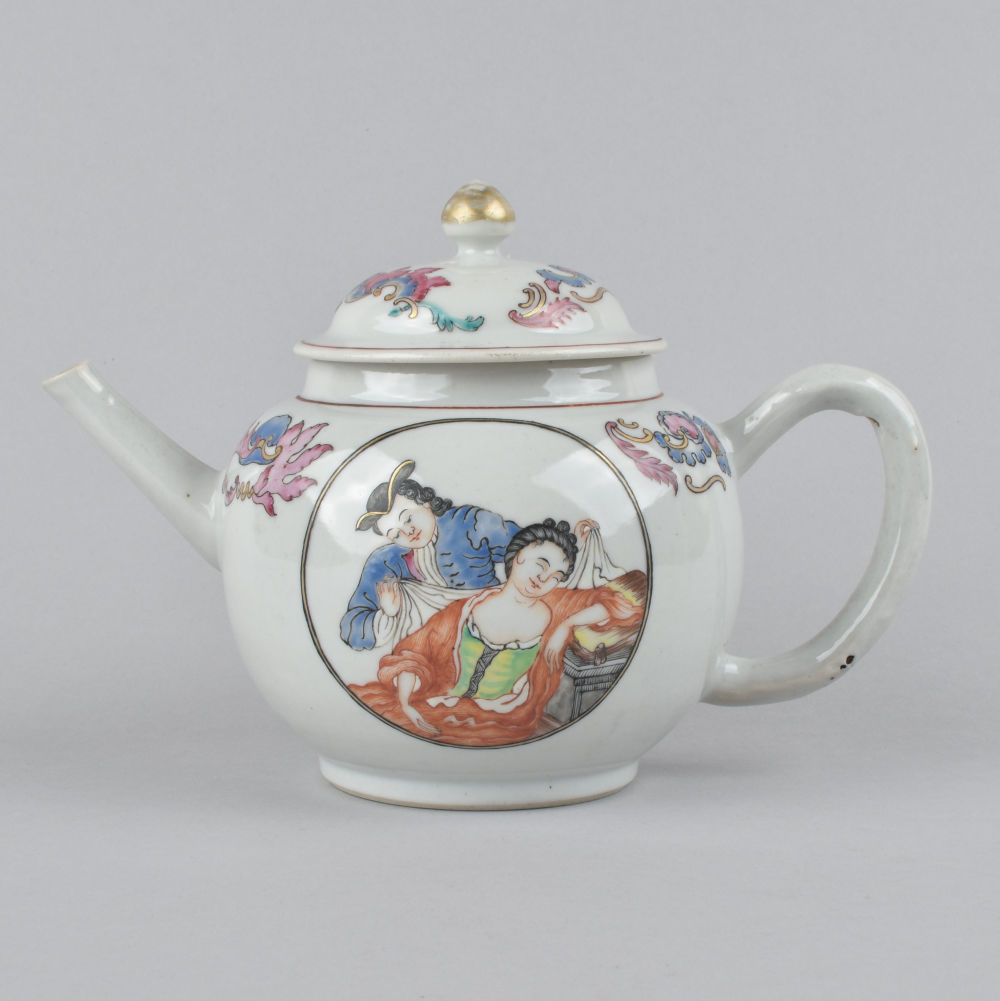 Famille rose Porcelain Qianlong (1735-1795), China Famille rose Porcelain Qianlong (1735-1795), China