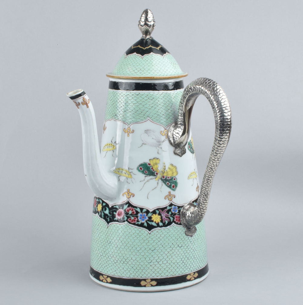 Porcelain Qianlong (1735-1795), ca. 1740, China Porcelain Qianlong (1735-1795), ca. 1740, China