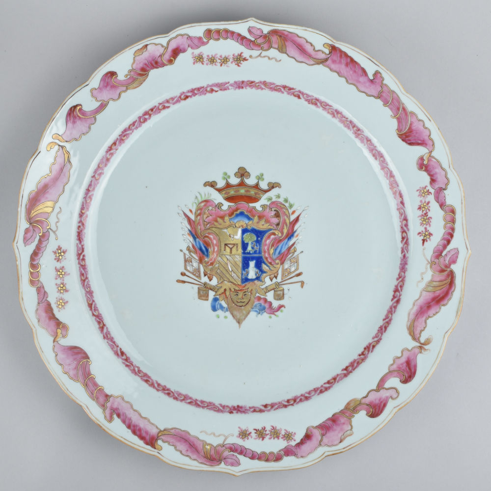 Porcelain Qianlong (1735-1795), ca. 1769, China Porcelain Qianlong (1735-1795), ca. 1769, China