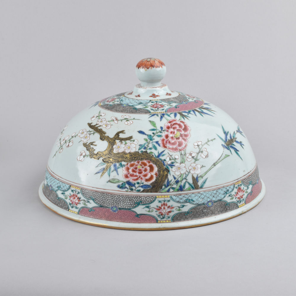 Famille rose Porcelain Yongzheng (1723-1735), China Famille rose Porcelain Yongzheng (1723-1735), China