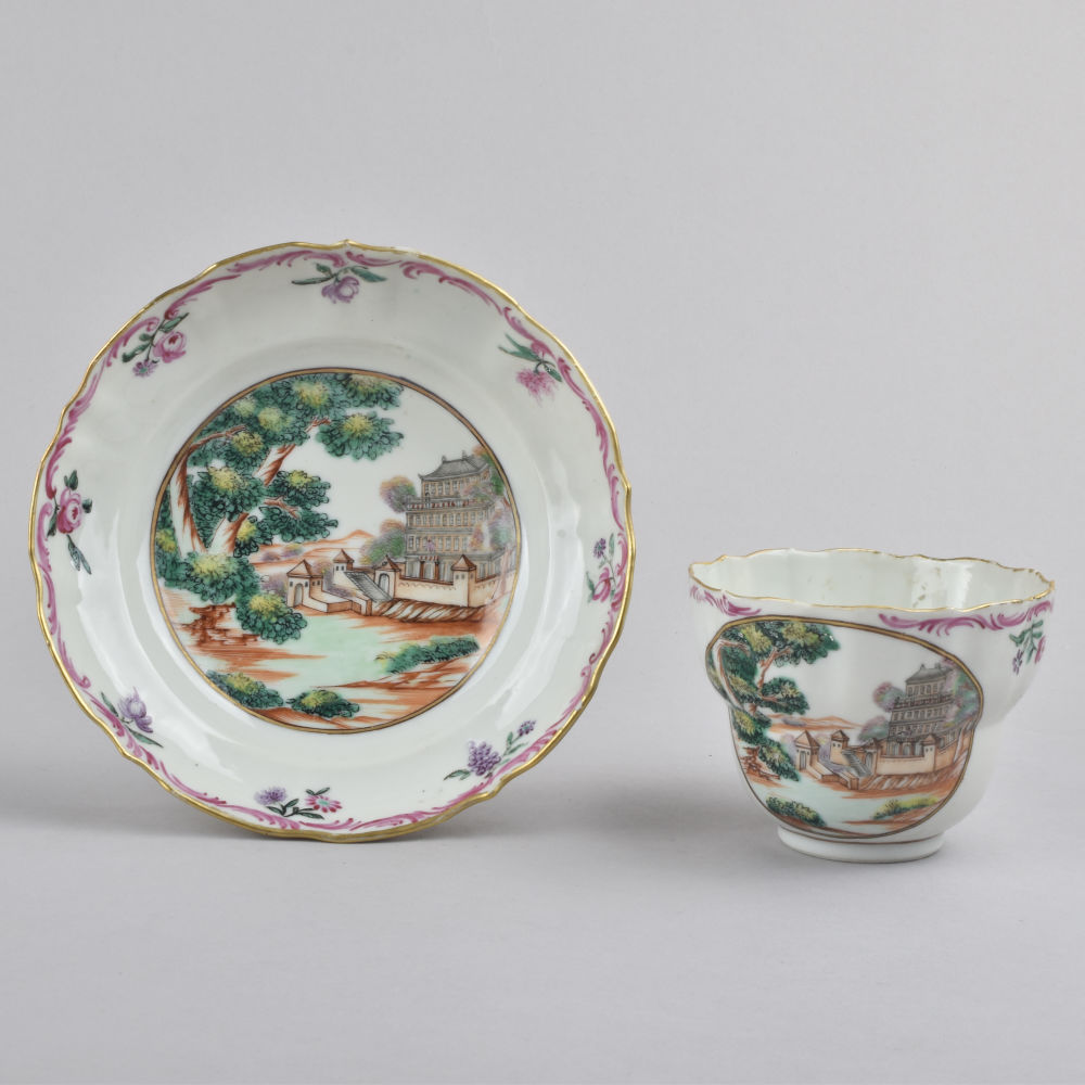 Famille rose Porcelain Qianlong period (1736-1795), ca. 1780 , China Famille rose Porcelain Qianlong period (1736-1795), ca. 1780 , China