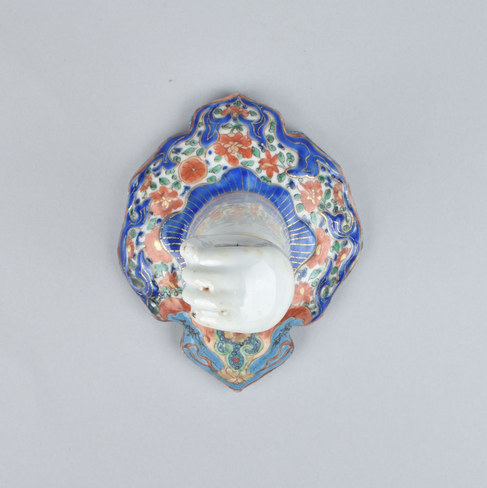 Famille rose Porcelain Qianlong (1735-1795), China Famille rose Porcelain Qianlong (1735-1795), China