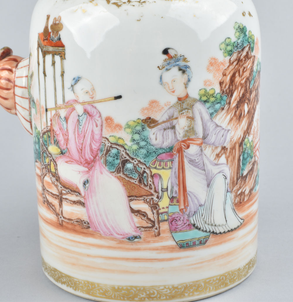Famille rose Porcelain Qianlong (1735-1795), China Famille rose Porcelain Qianlong (1735-1795), China