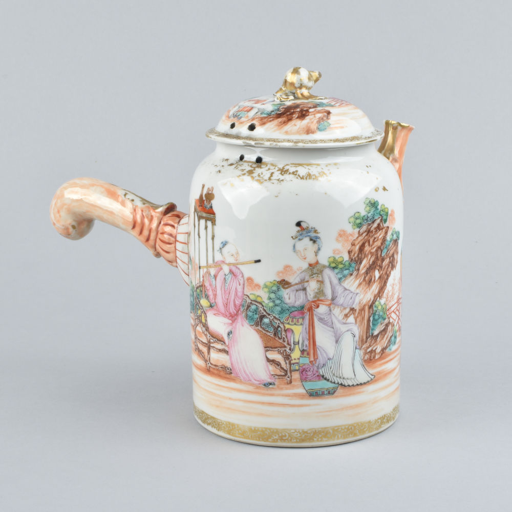 Famille rose Porcelain Qianlong (1735-1795), China Famille rose Porcelain Qianlong (1735-1795), China