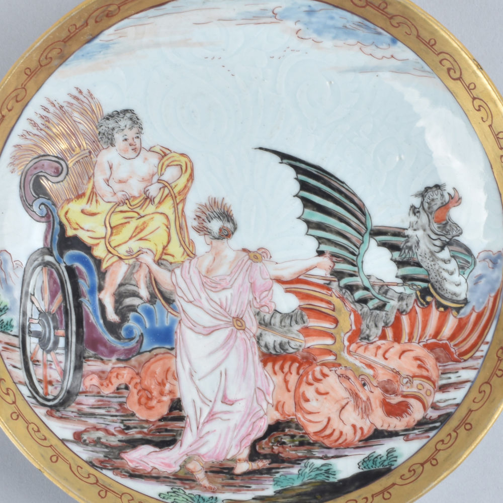 Porcelain Yongzheng / Qianlong, ca. 1730/1740, China Porcelain Yongzheng / Qianlong, ca. 1730/1740, China