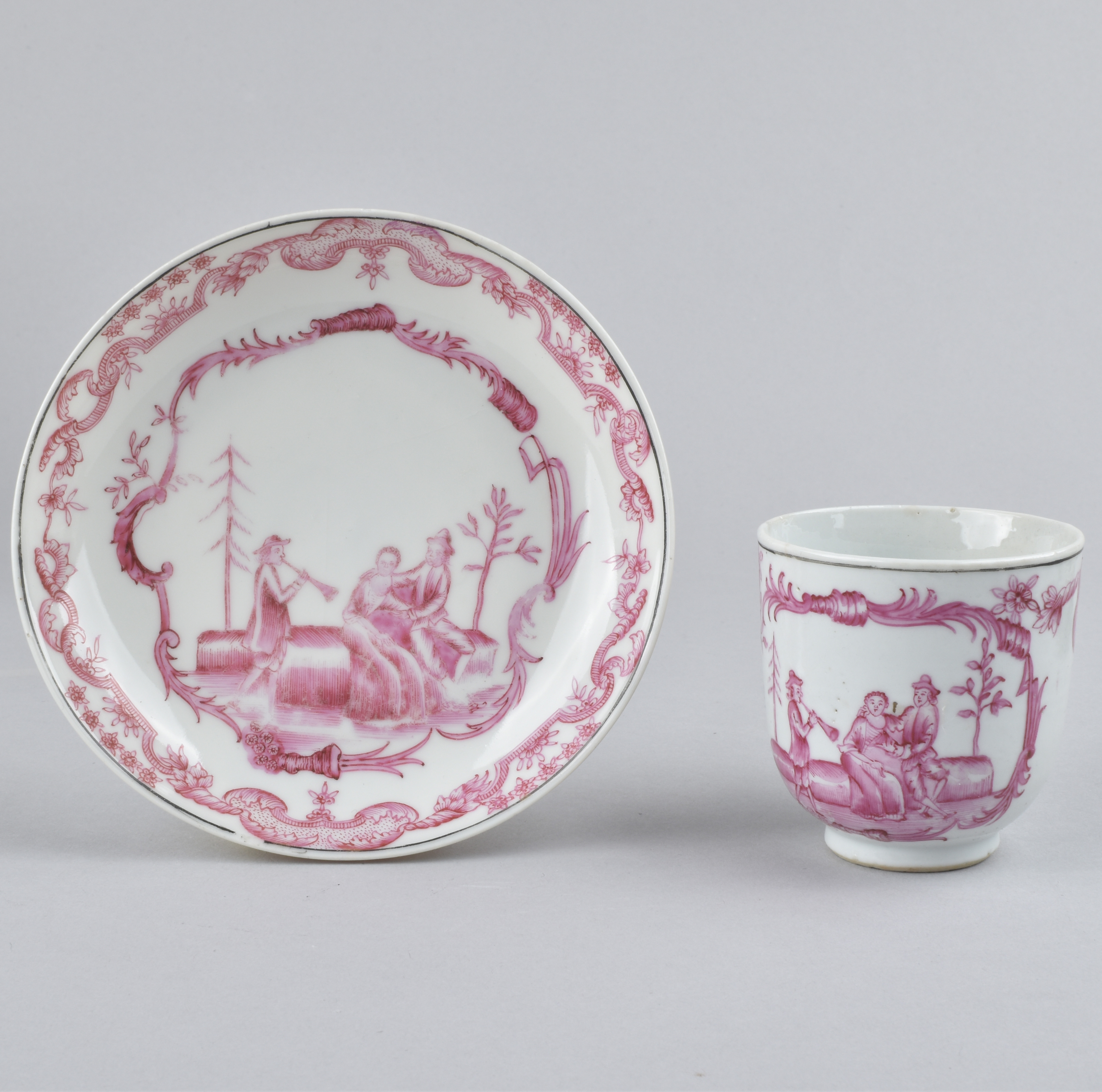 Famille rose Porcelain Qianlong (1735-1795), China Famille rose Porcelain Qianlong (1735-1795), China