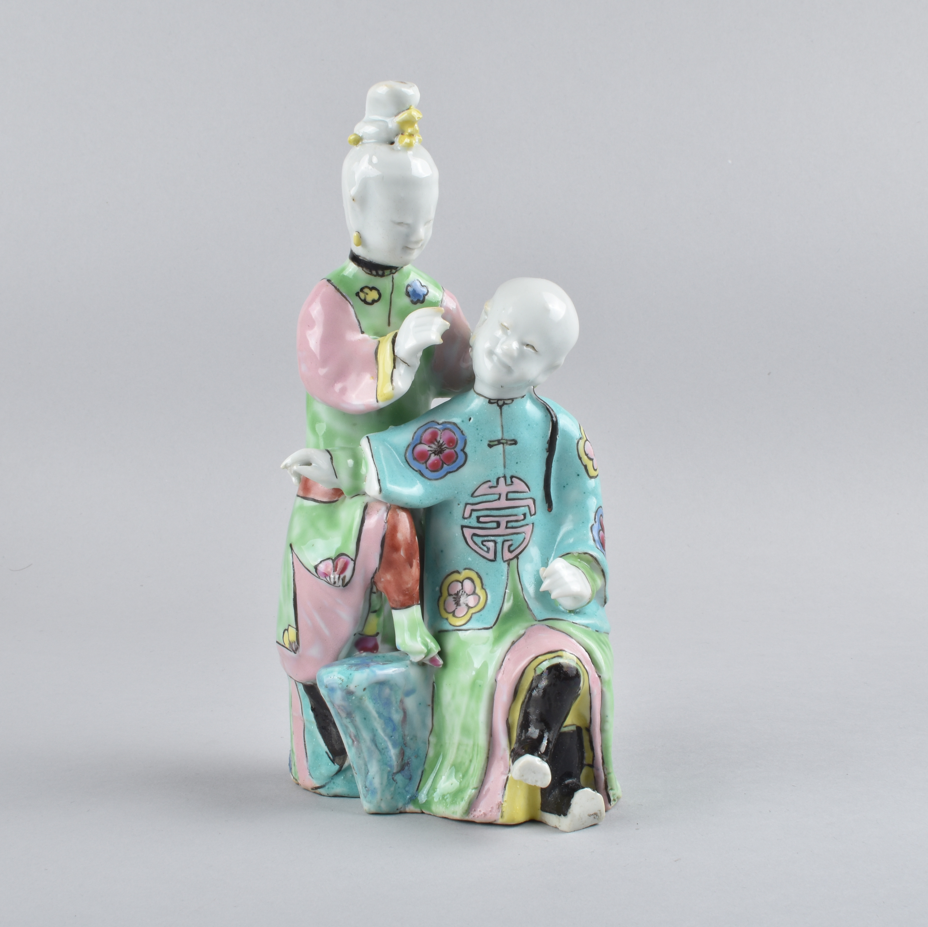 Famille rose Porcelain Qianlong (1736-1795), circa 1785, China Famille rose Porcelain Qianlong (1736-1795), circa 1785, China