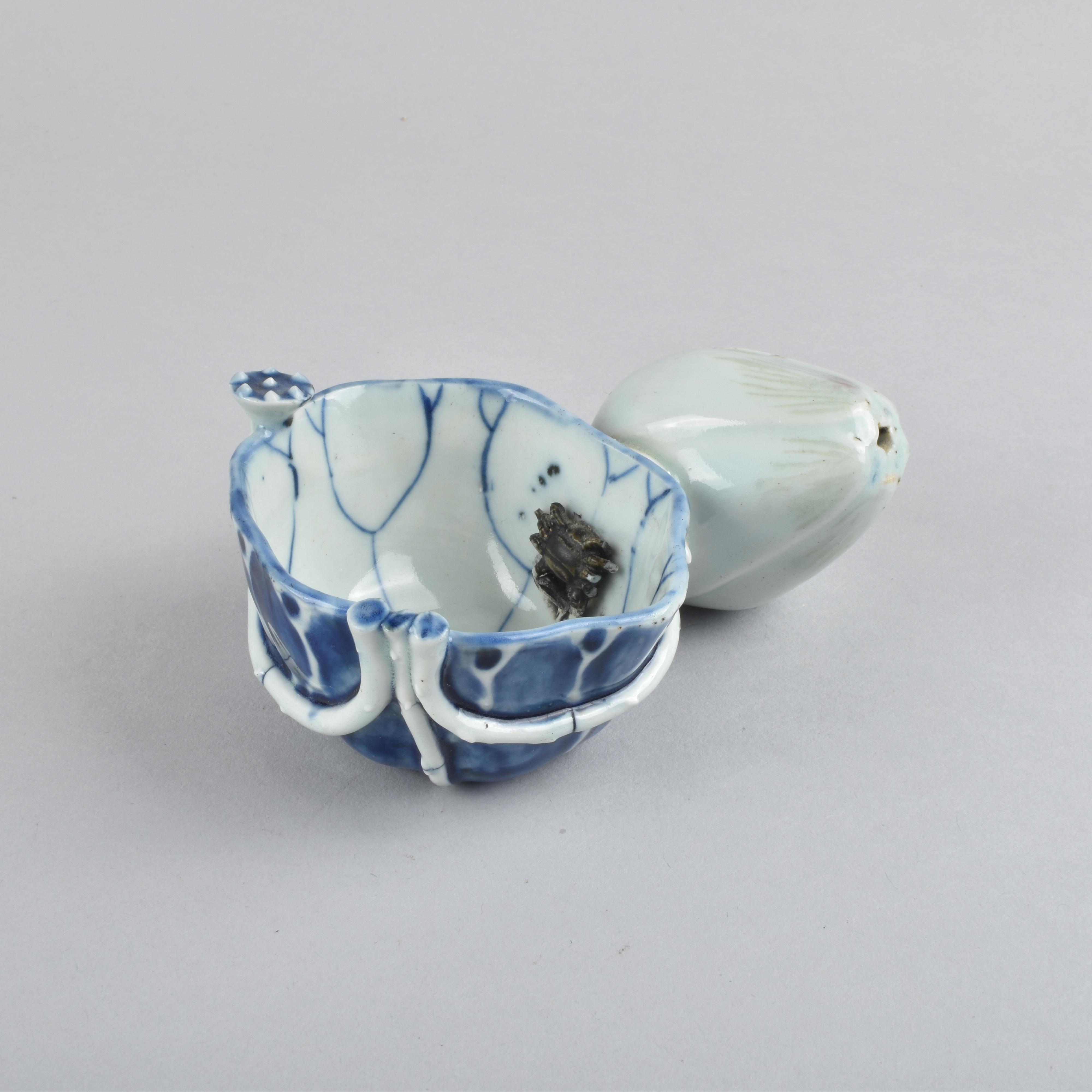 Porcelain Kangxi (1662-1722), China Porcelain Kangxi (1662-1722), China