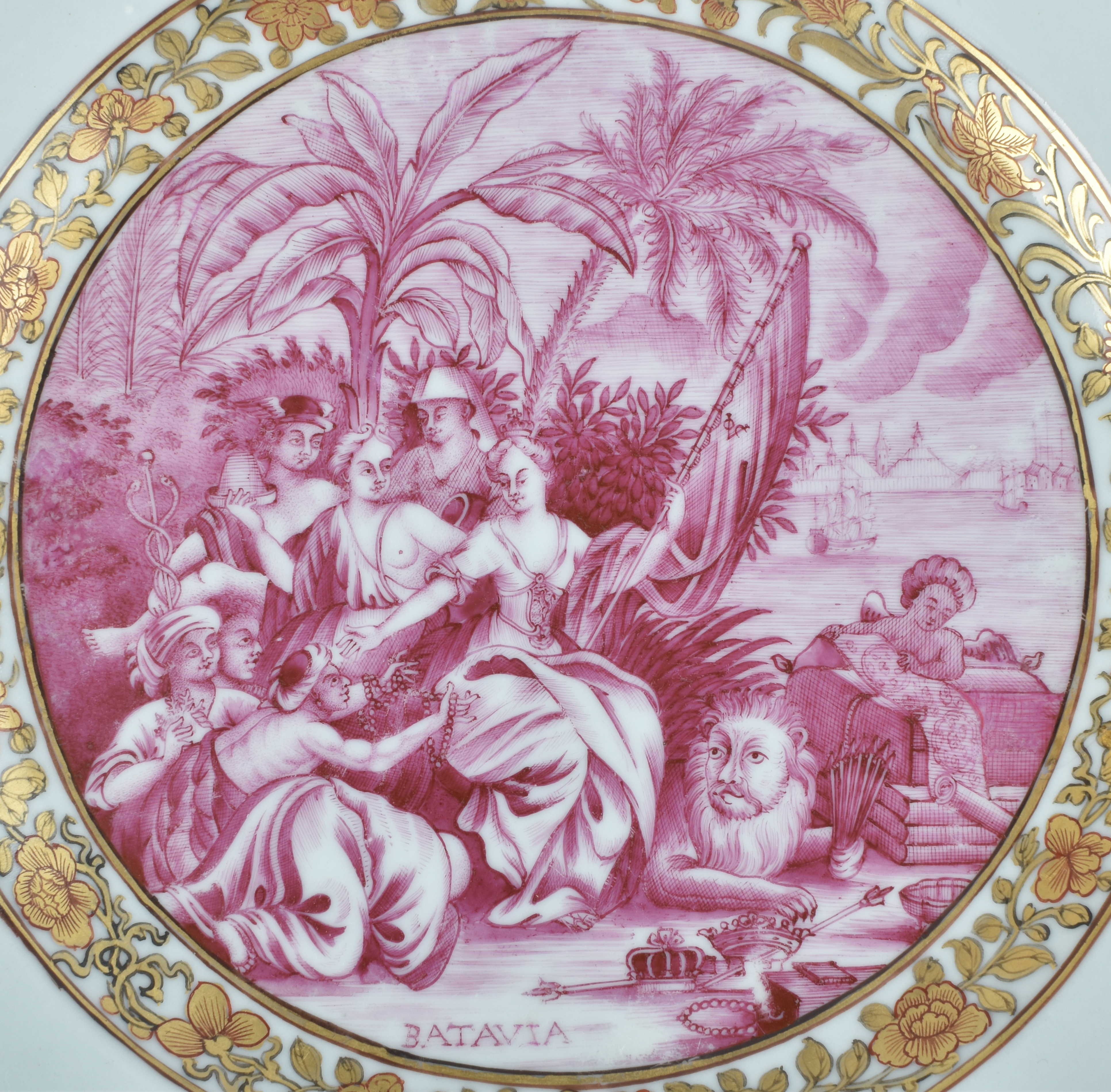 Porcelain Qianlong (1735-1795), ca. 1740/1750, China Porcelain Qianlong (1735-1795), ca. 1740/1750, China