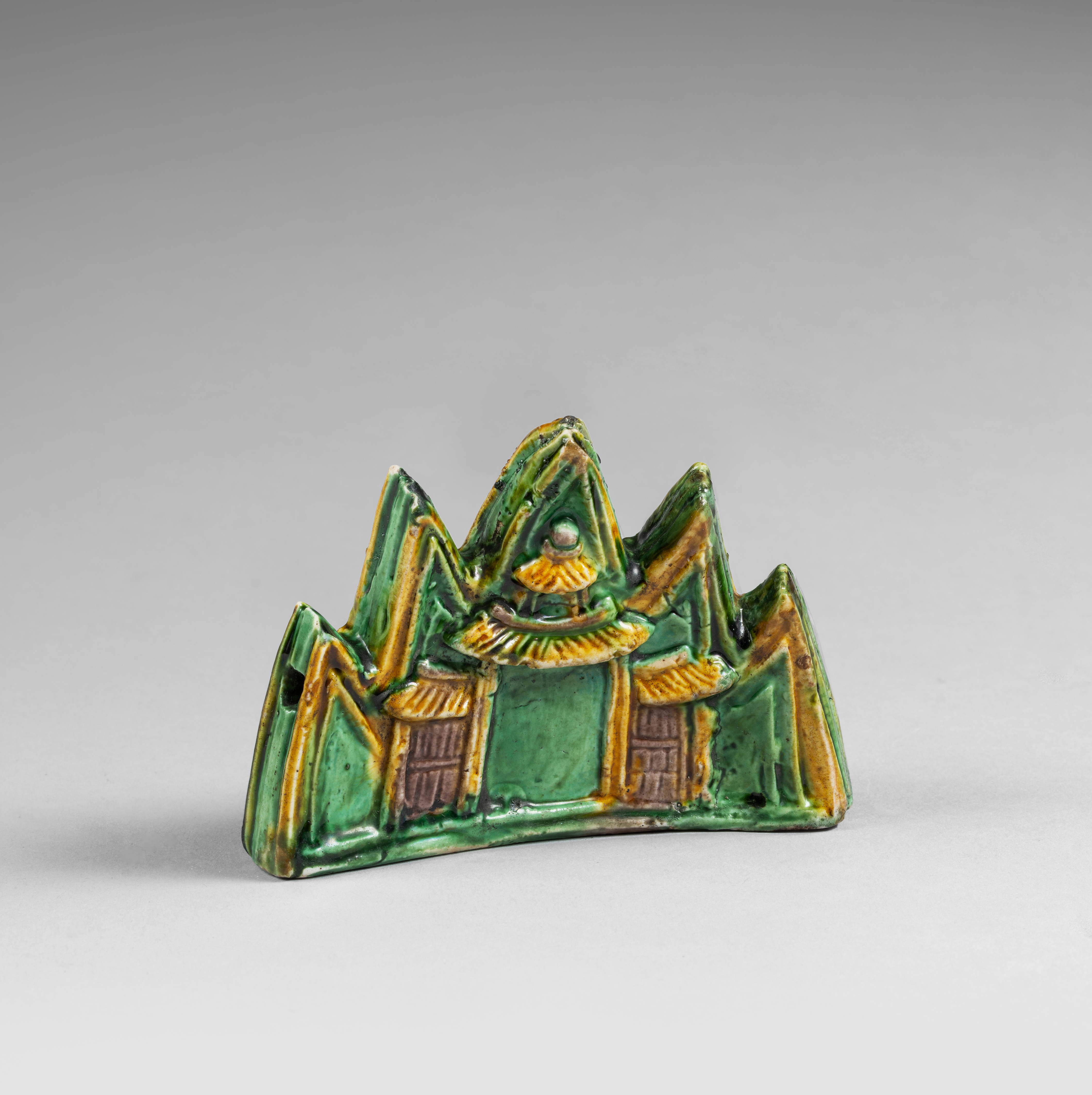 Famille verte Porcelain Very early Kangxi period (1662-1722), China Famille verte Porcelain Very early Kangxi period (1662-1722), China