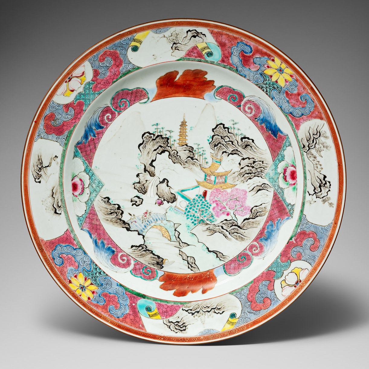 Famille rose Porcelain Late Yongzheng/Early Qianlong period, ca. 1735/1740, China